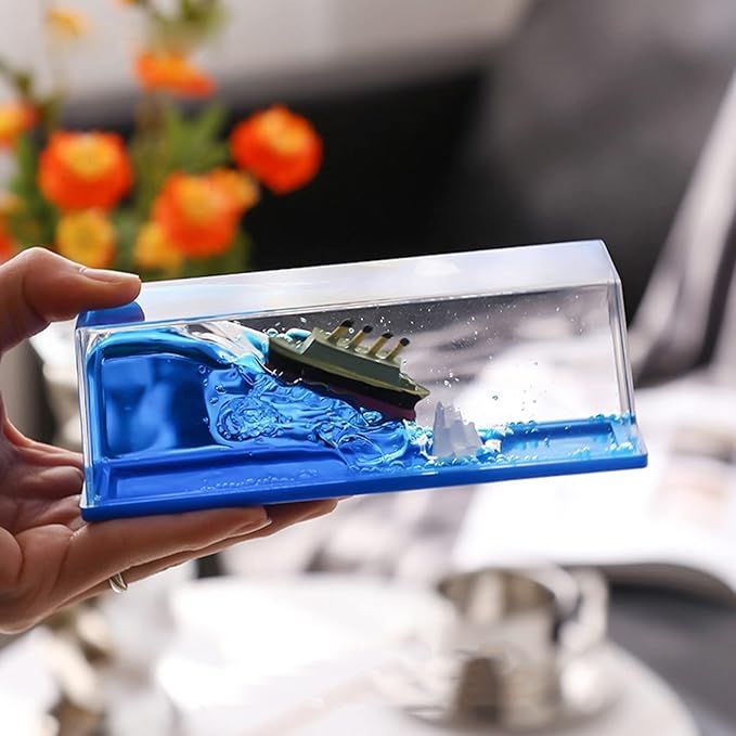 Cruise Ship Blue – Never-Sinking Fluid Drift Bottle Decoration